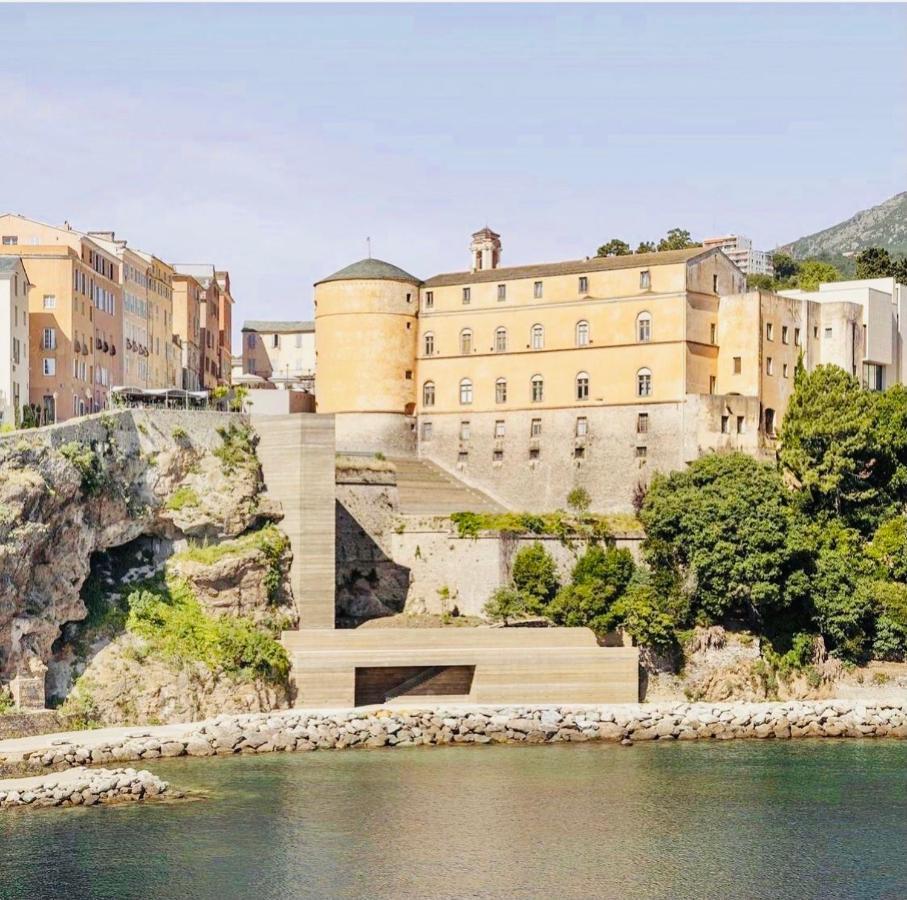Casa Mantinum Au Coeur De La Citadelle Apartment บาสเตีย ภายนอก รูปภาพ